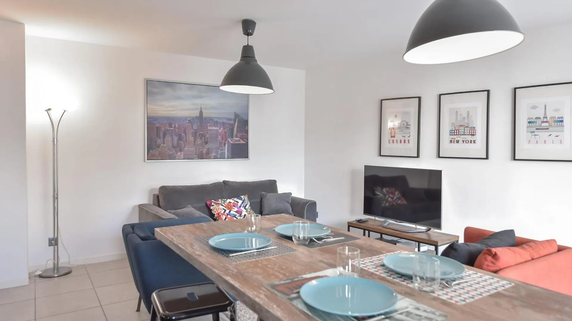 Modern Apartment With Swimming Pool Cannes Franciaország