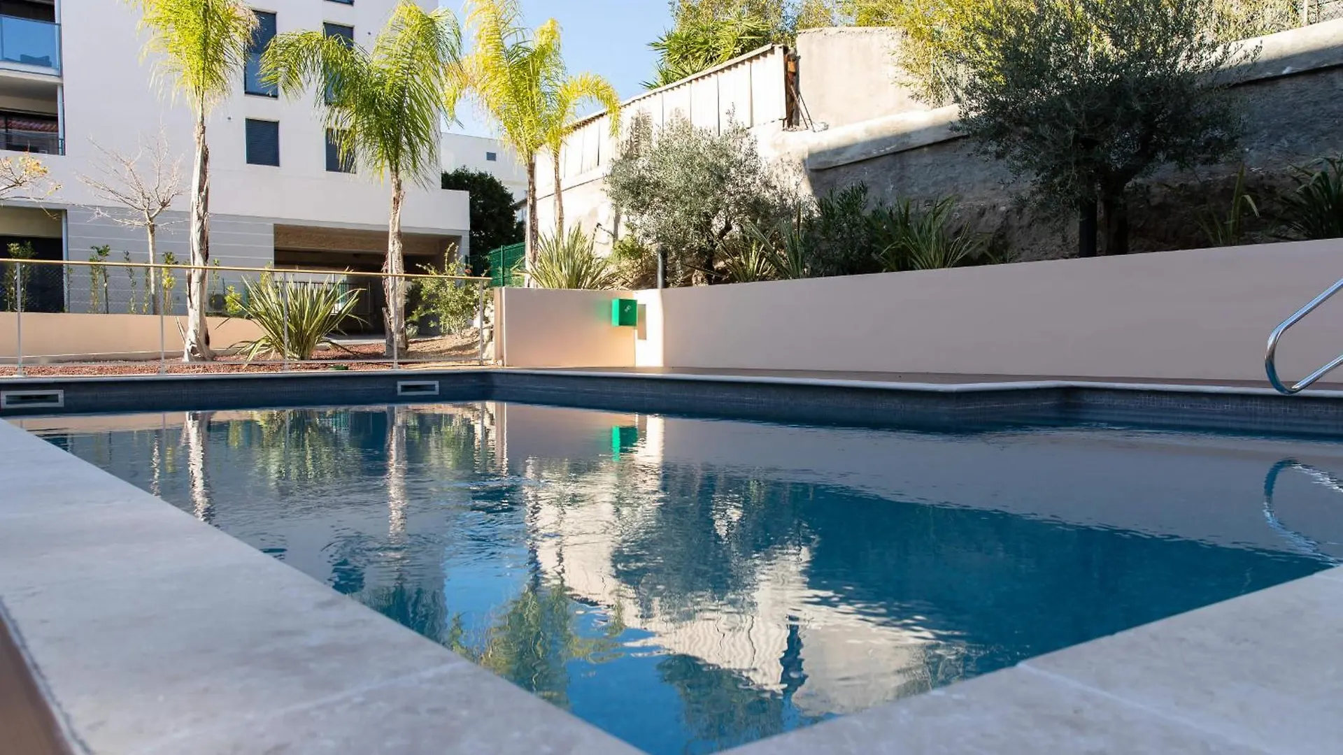 Modern Apartment With Swimming Pool Cannes 0*,  Franciaország